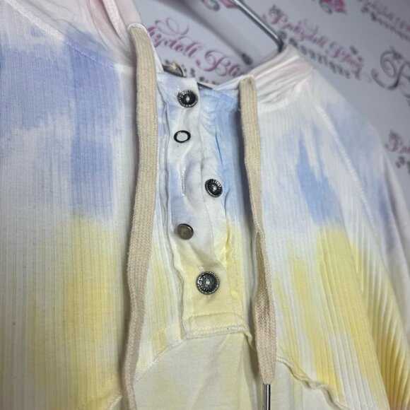 POL hoodie style ombrΓ© buttons Tie-Dye Hooded Long Sleeve Top - Picture 9 of 11